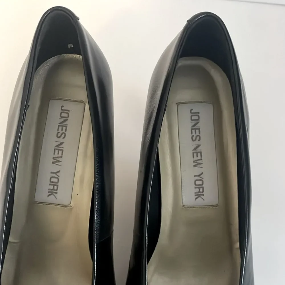Jones New York black leather block heel pump sz 8.5